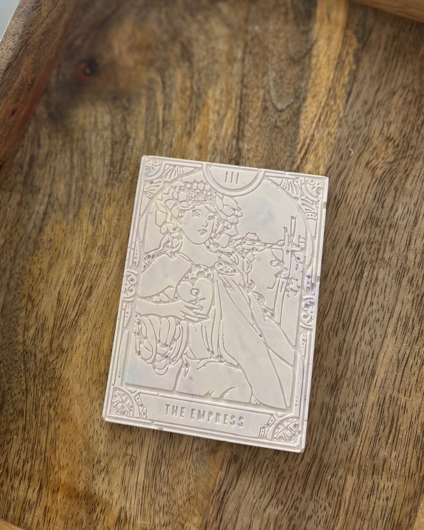 Carte tarot Impératrice violet très clair